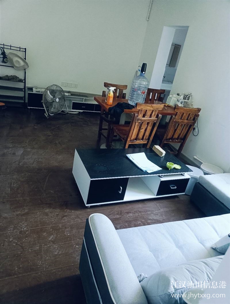 向陽小區(qū)，二室一廳一衛(wèi)一廚